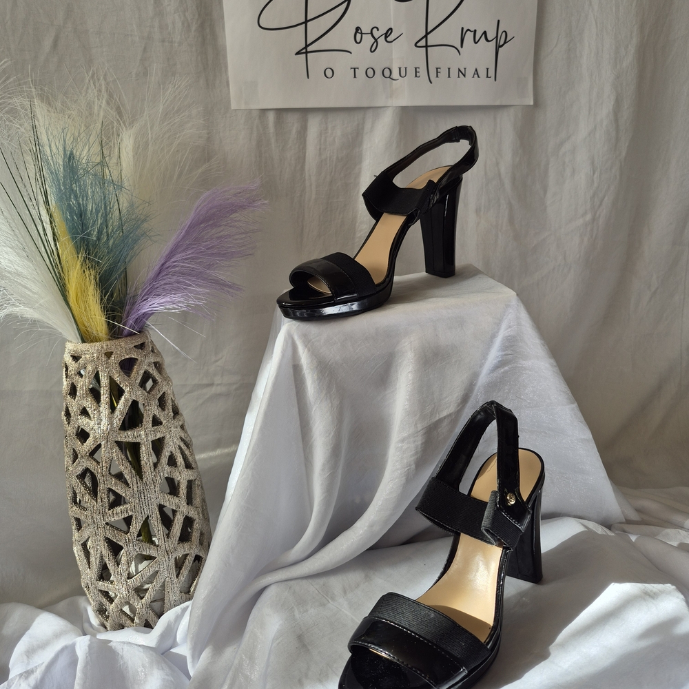 Liz Claiborne Black Platform Heels